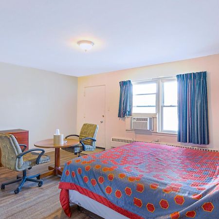 Manor Motel By Oyo Near Oak Brook Chicago Westchester Hillside Bagian luar foto