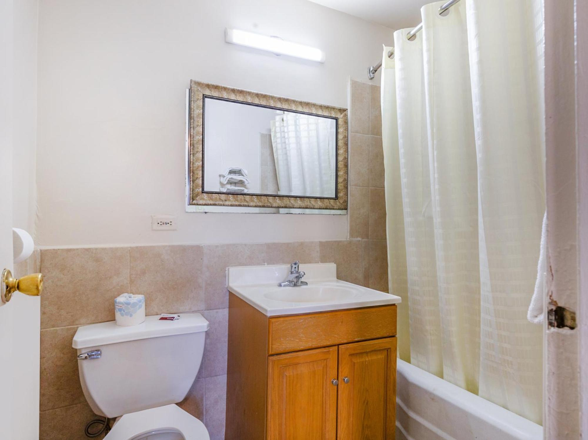 Manor Motel By Oyo Near Oak Brook Chicago Westchester Hillside Bagian luar foto