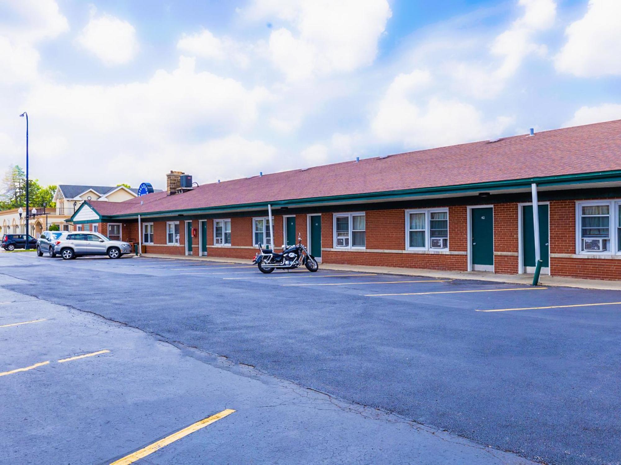 Manor Motel By Oyo Near Oak Brook Chicago Westchester Hillside Bagian luar foto