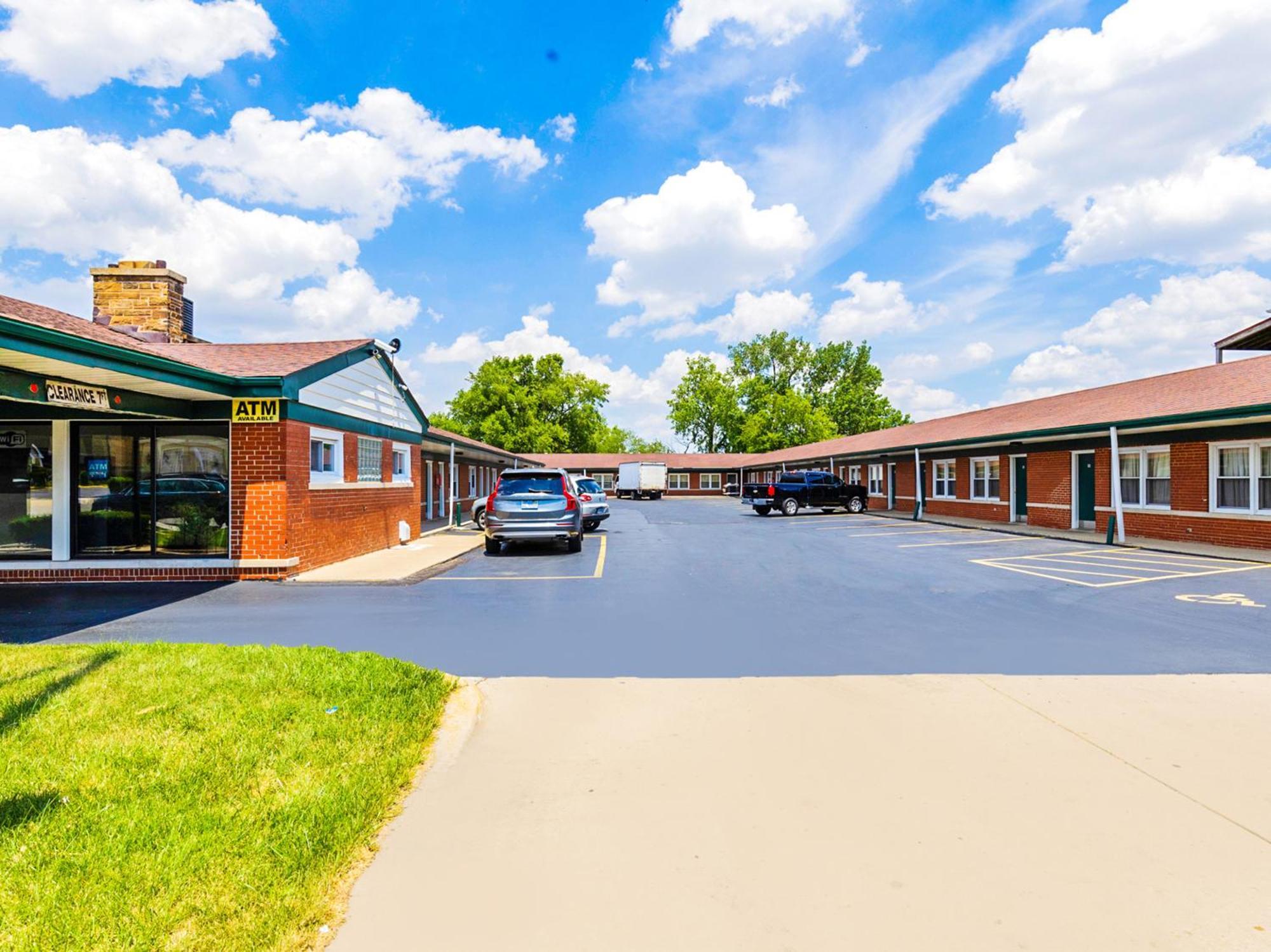 Manor Motel By Oyo Near Oak Brook Chicago Westchester Hillside Bagian luar foto